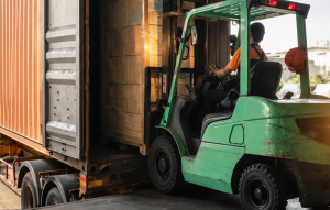 Excesso de peso no transporte rodoviário: por que a multa pode ser do embarcador